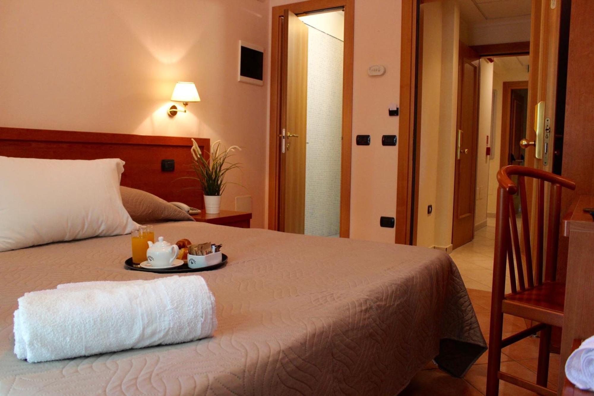 Depandance Hotel Jole Cesenatico Buitenkant foto