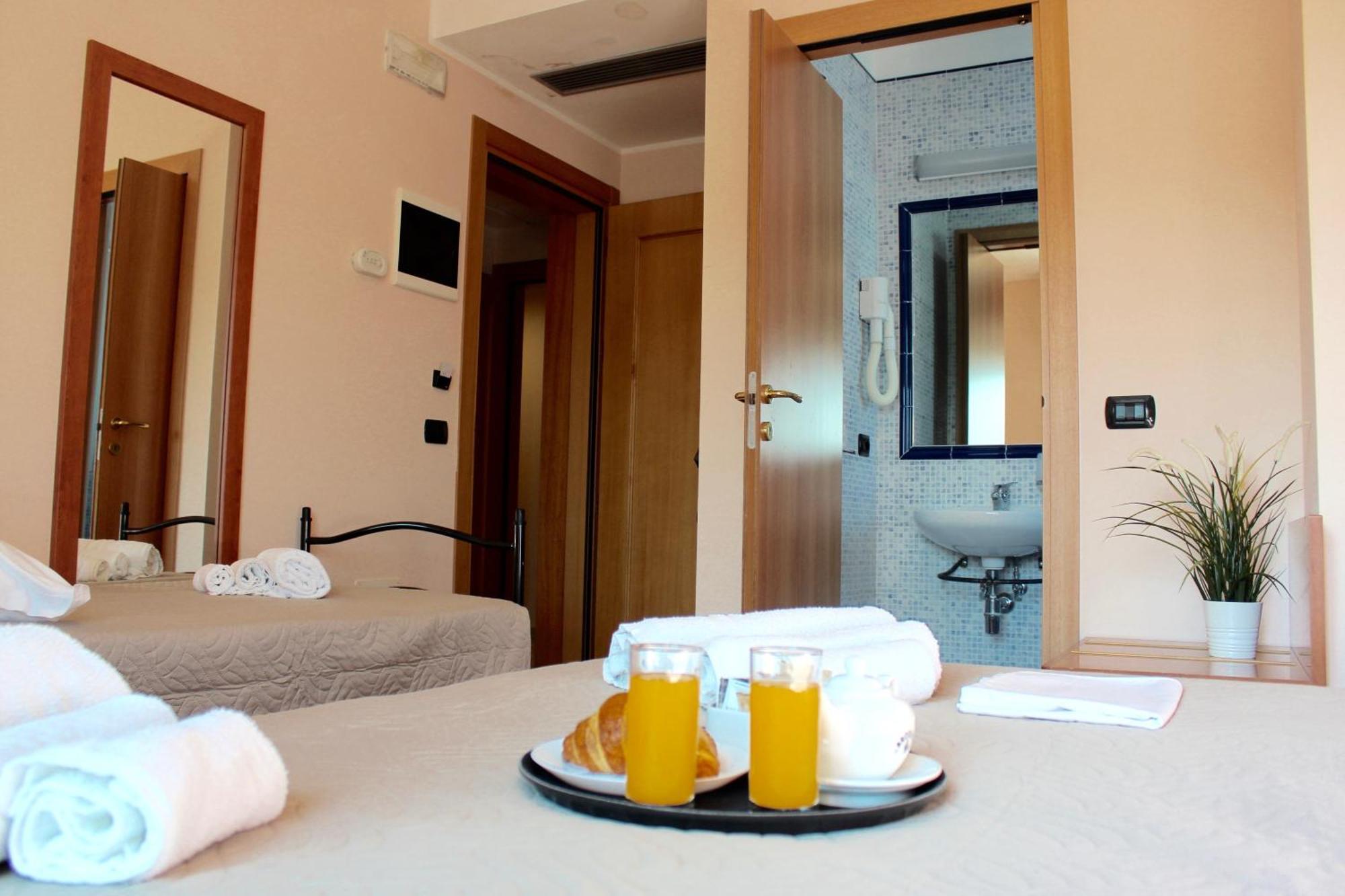 Depandance Hotel Jole Cesenatico Buitenkant foto