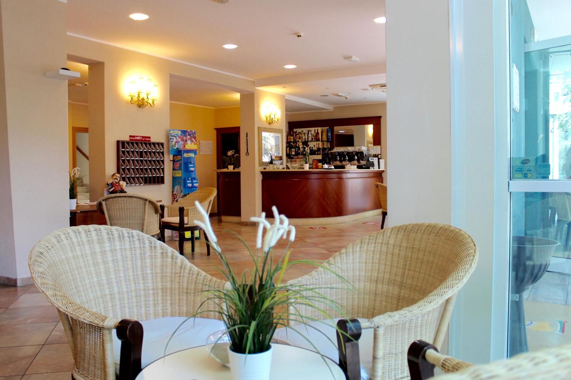 Depandance Hotel Jole Cesenatico Buitenkant foto