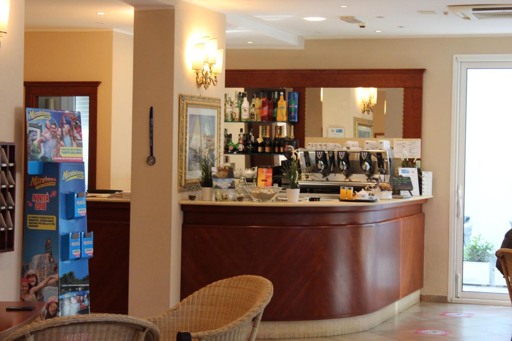 Depandance Hotel Jole Cesenatico Buitenkant foto